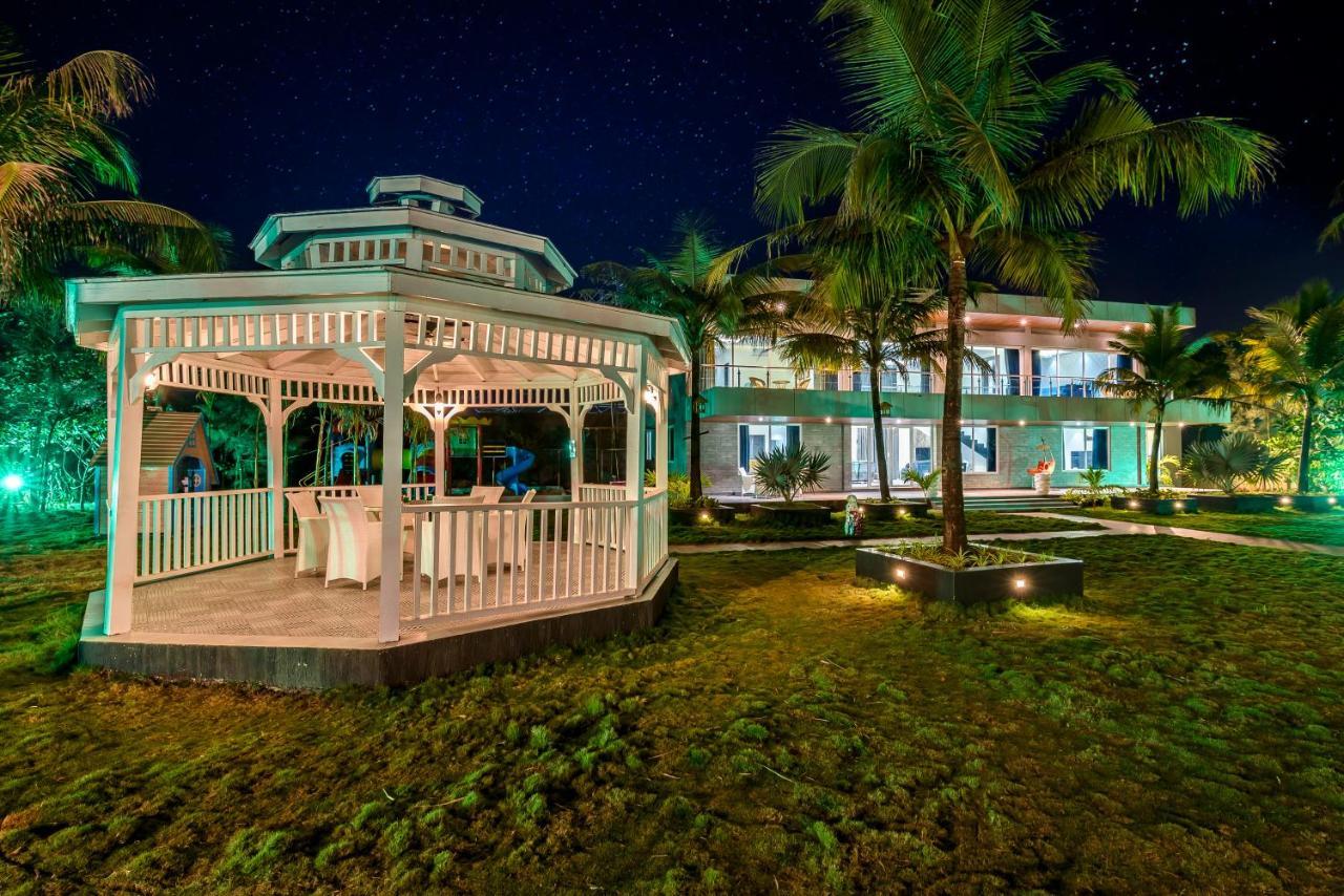 Saffronstays Palm Paradise, Kalyan Khadavli - Swimming Pool With Water Slides, Gazebo And Indoor Games Padghe Zewnętrze zdjęcie